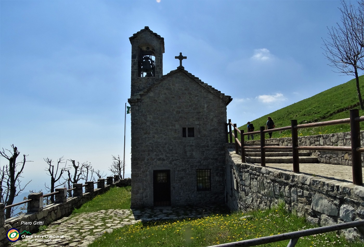 61  Santuario della Sacra Famiglia (1230 m)...controsole.JPG